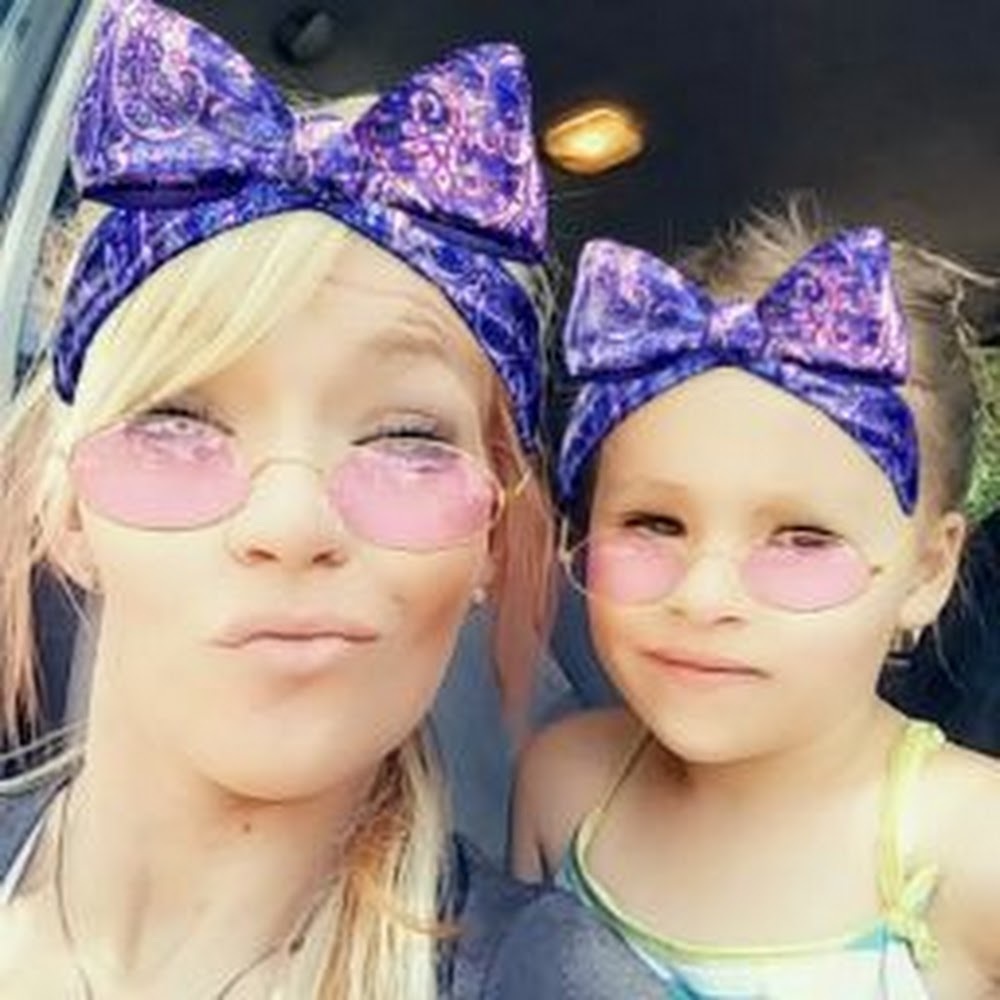 Meet your Posher, Brittney